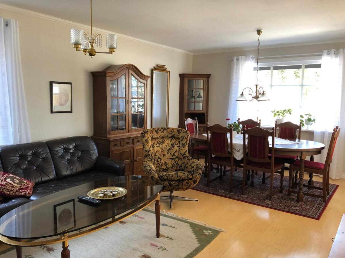 Villa Utanfoer Oernskoeldsvik, Hoega Kusten Екстериор снимка